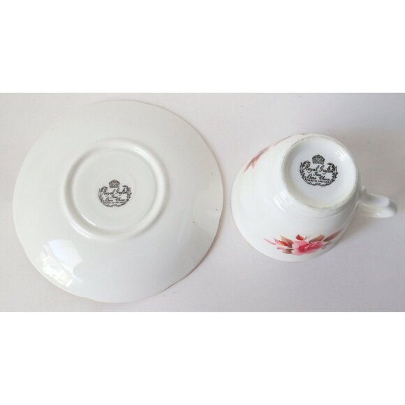 Vintage Royal Grafton Teacup and Saucer Rose Floral Tea Cup - Picture 3 of 5